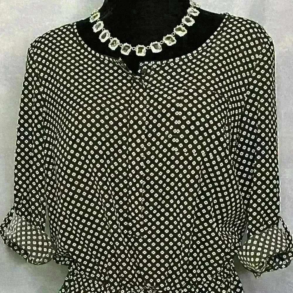 Ann Taylor Loft Clover Heart Roll-Tab Romper - Picture 2 of 12